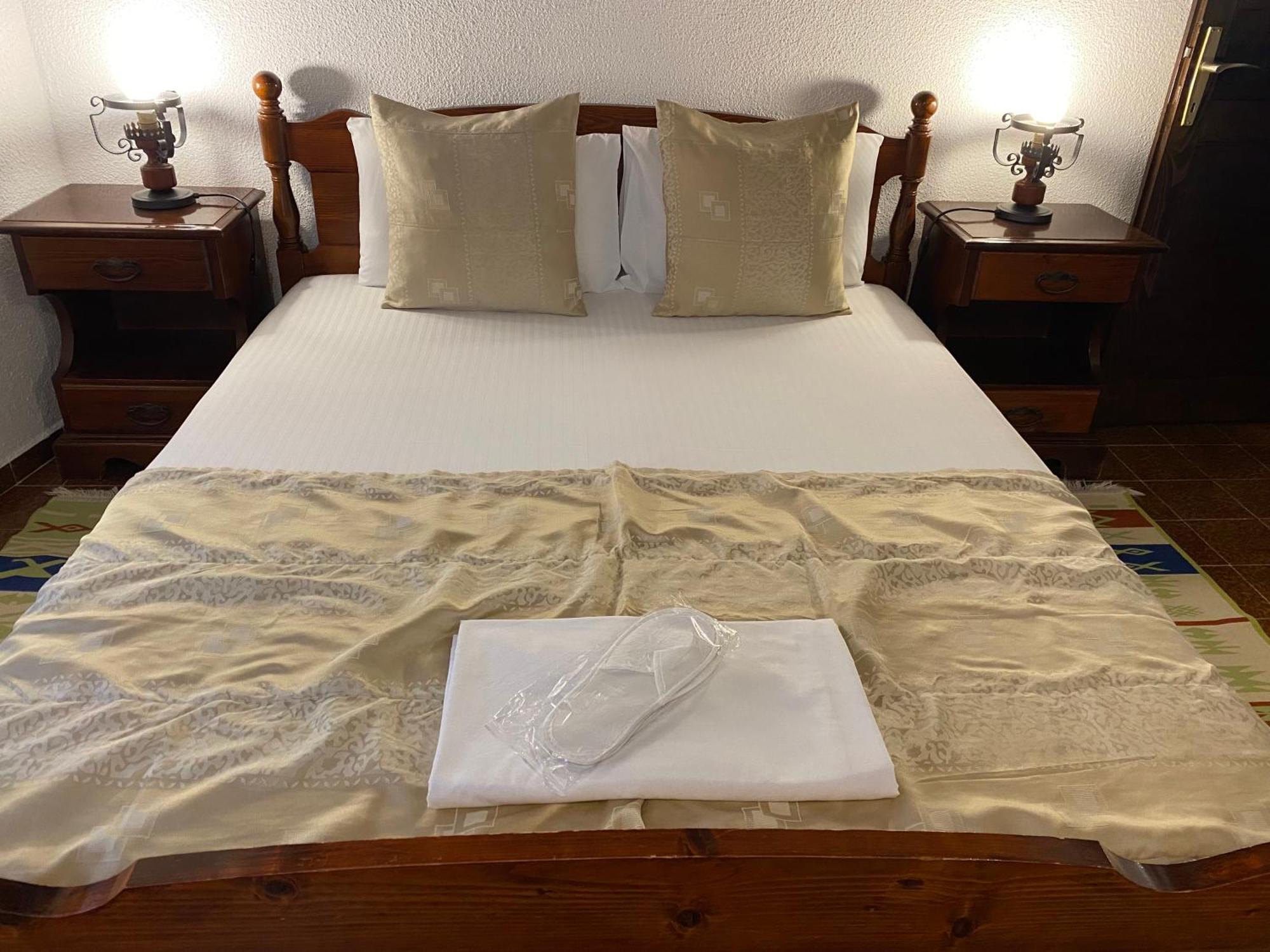 Kulla E Balshajve Hotel Ulcinj Ngoại thất bức ảnh
