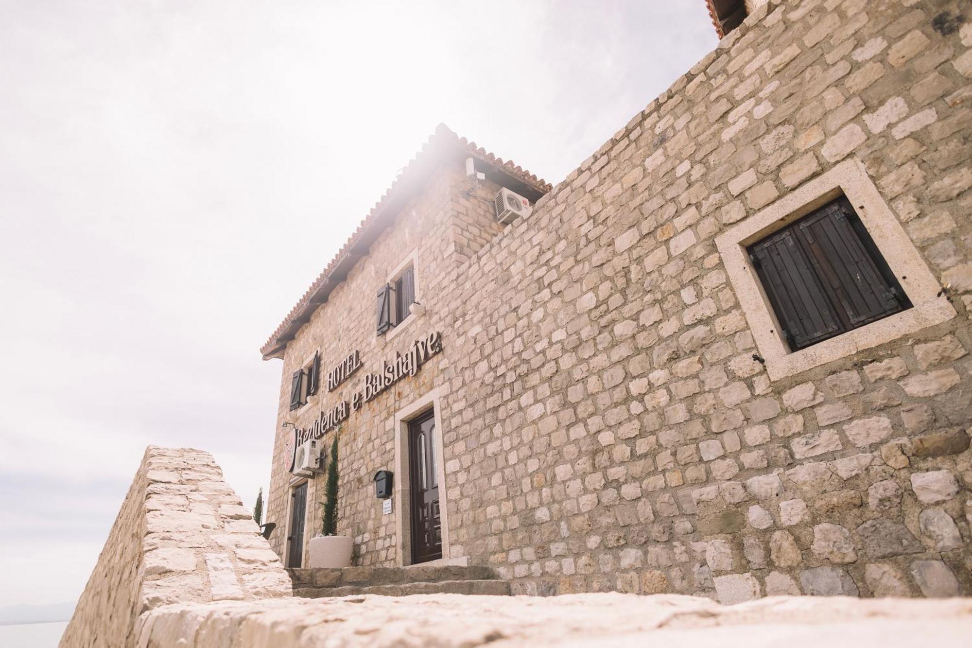 Kulla E Balshajve Hotel Ulcinj Ngoại thất bức ảnh