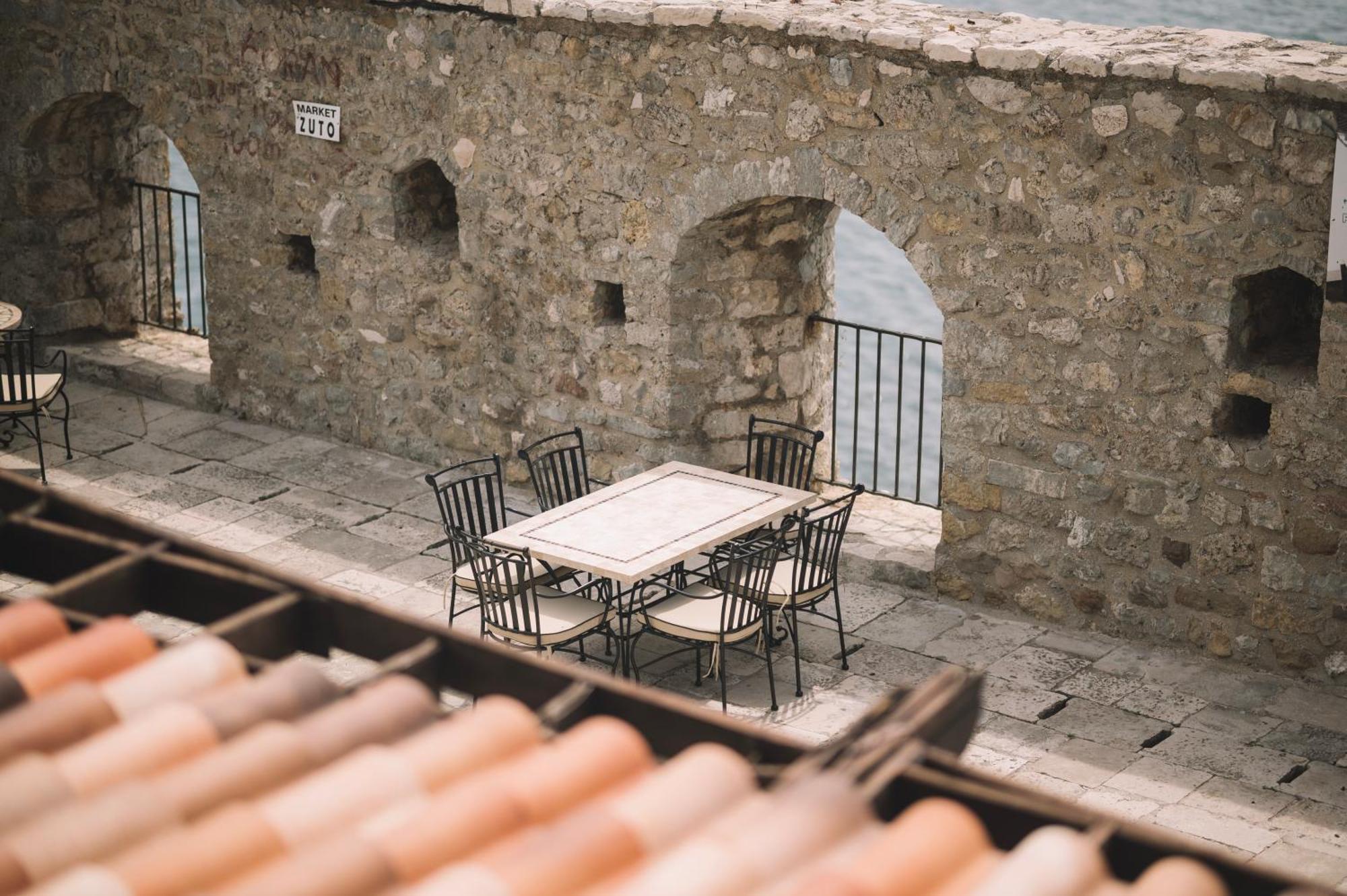 Kulla E Balshajve Hotel Ulcinj Ngoại thất bức ảnh